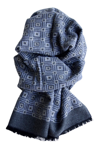 Blødt gråt tørklæde i uld blend